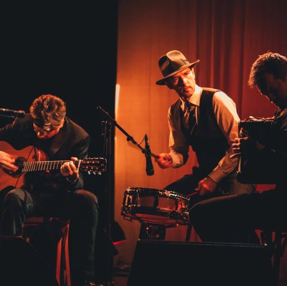 Benjamin Biolay & Melvil Poupaud au  Théâtre 140, cliché de Lara Herbinia Bruxelles
