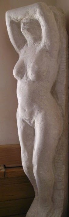"Cariatide" (2012) Sculpture en pierre de France par Claude Hardenne