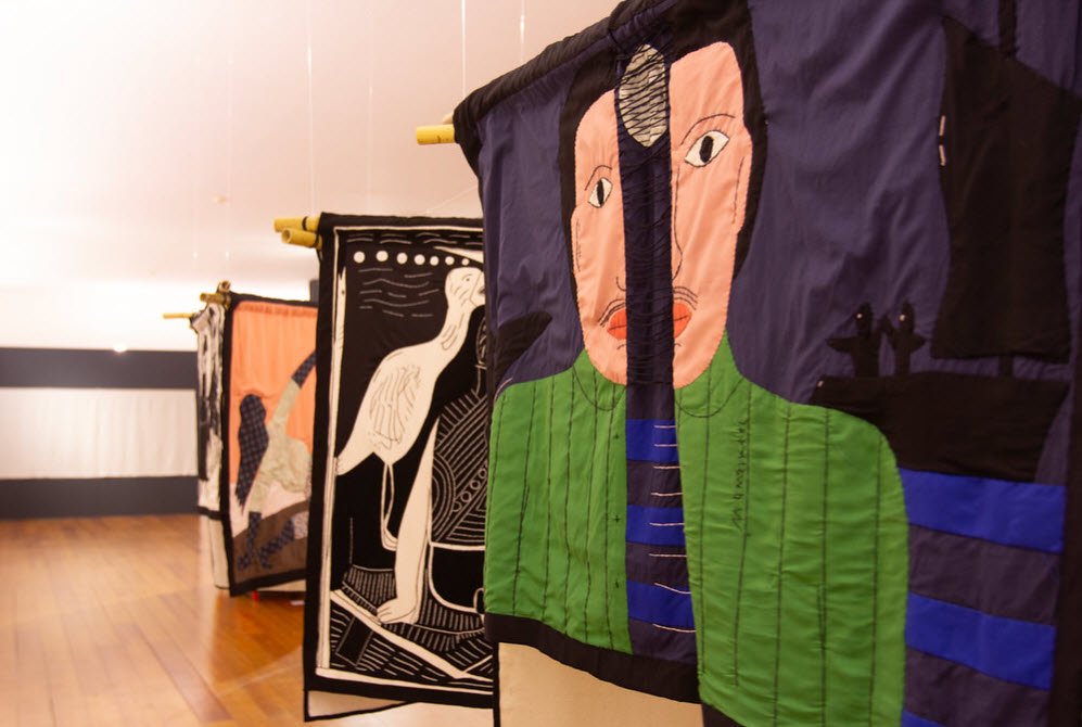 Maninel Kaos - Installation textile à Contextile 2026 — Maninel Kaos