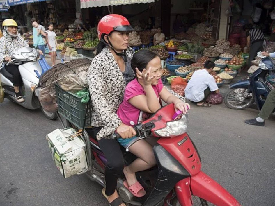 Marché urbain Vietnam - Photographie d'Ivan Mathieu — Ivan Mathieu