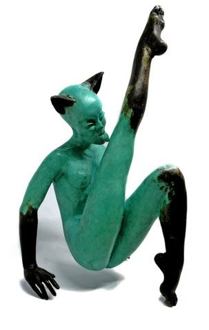 LANGUE DE CHAT - sculpture par Tegan Pick — mise en situation Importé — Tegan Pick, Bruxelles, Belgique
