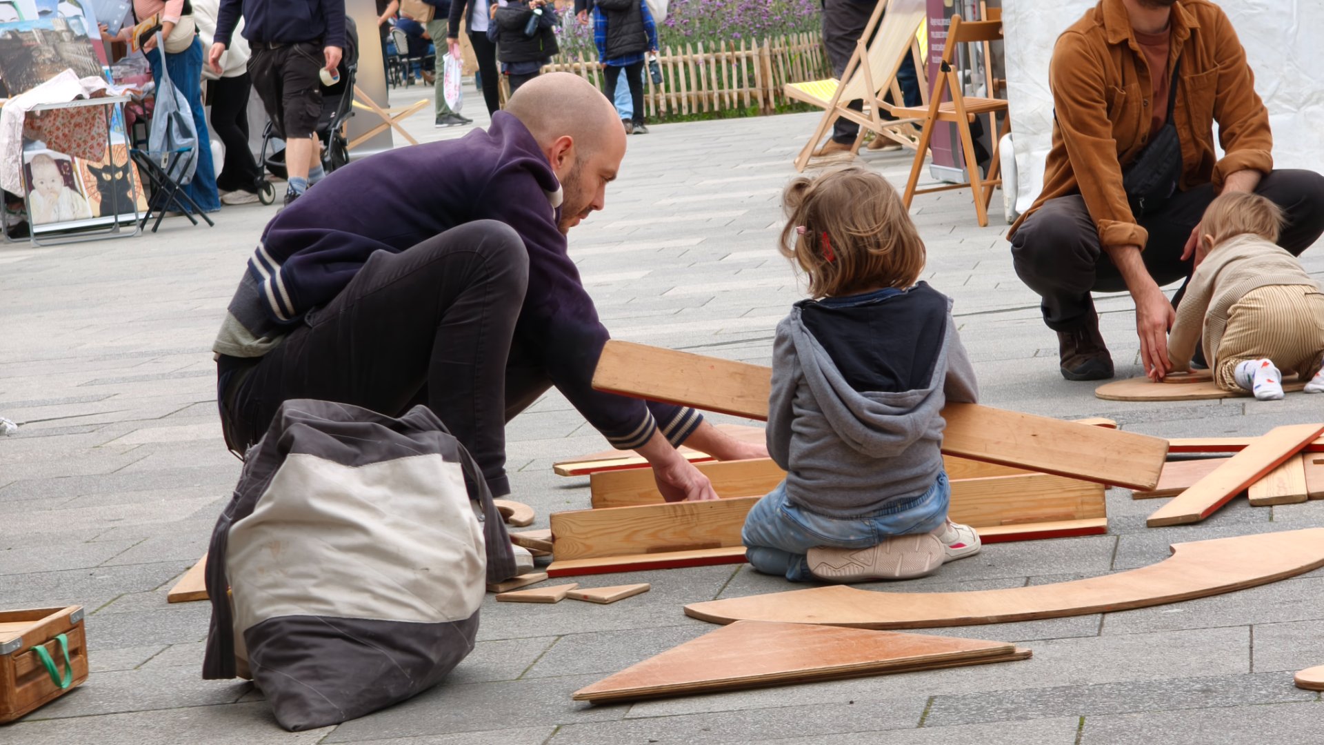 Photographie — La Joyeuse Rentrée 2026 à Ixelles : Festival Culturel Gratuit à la Place Fernand Cocq