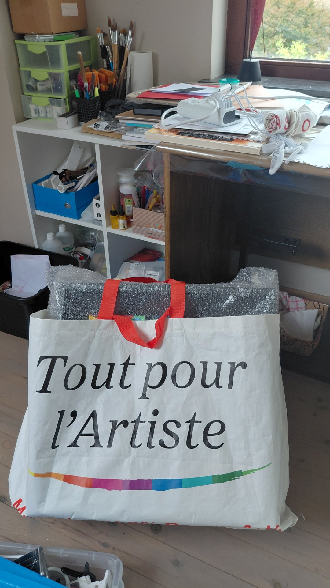 Retour d'exposition : le bazar de l'artiste à ranger — Marie Hélène Sigart
