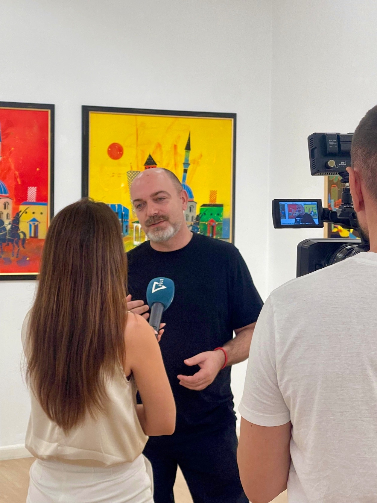 Reportage photo de Dastid Miluka : interview en galerie expo "Genius Loci" — Dastid Miluka