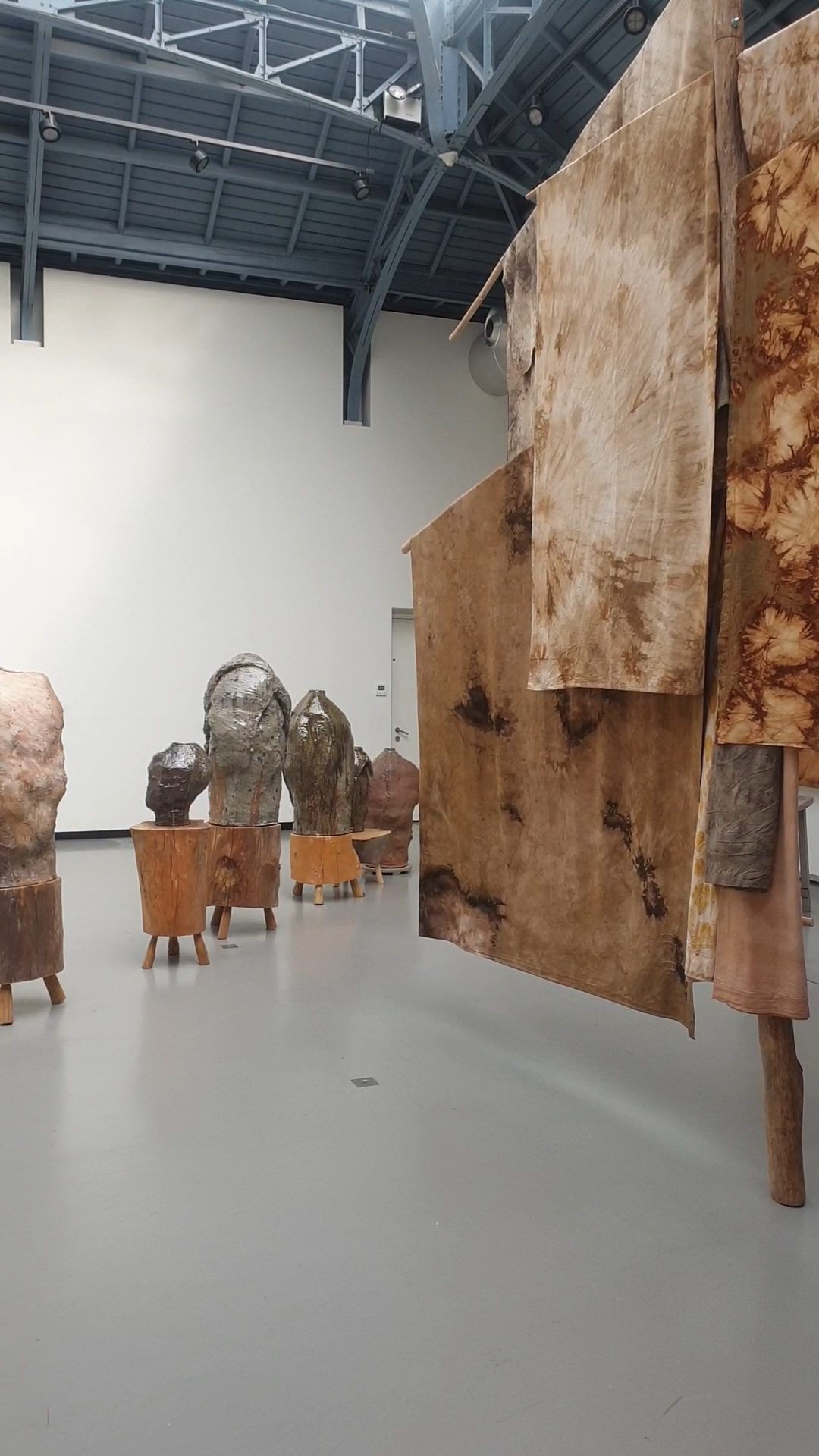 Immersion dans l'exposition « Île/Mer/Froid » à La Verrière Bruxelles