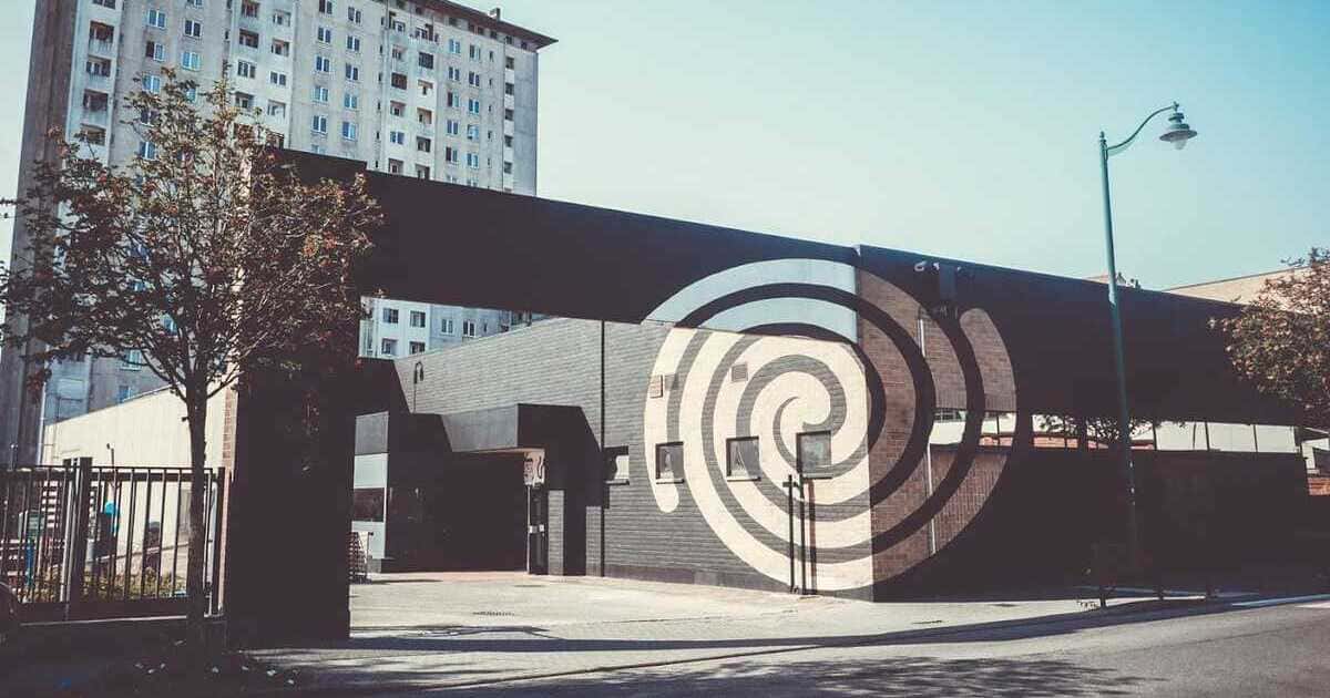 UP - Circus & Performing Arts
