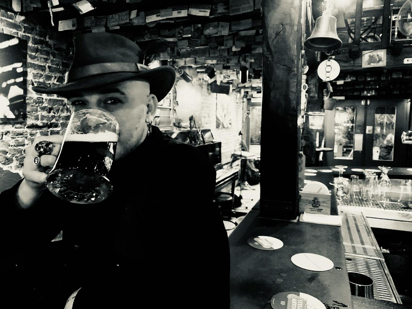 Concert Bizon Blues Jam (Hosted by James Hollerin' King) au Café Bizon Brussels - Bruxelles
