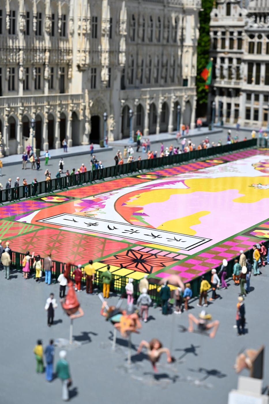 Exposition en Avant-Première du Tapis de Fleurs de la Grand Place à Mini-Europe Leaken