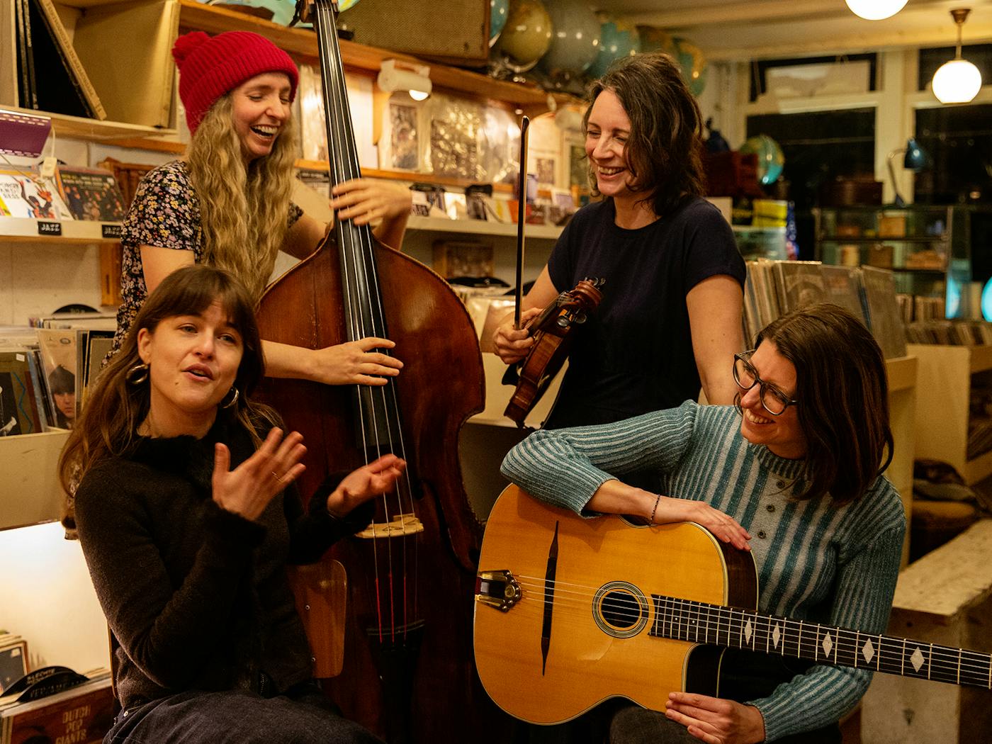 Concert Jazz Manouche with Pistache Group - GYPSY JAZZ QUARTET à Art Base Bruxelles - Bruxelles