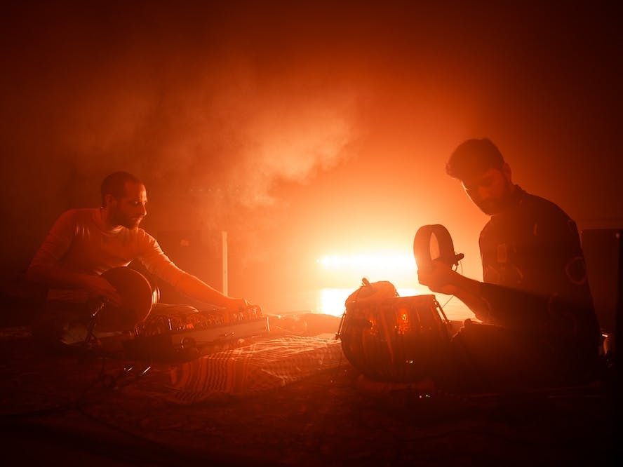 Concert Music on a whim presents Folk Futures w/ Sarathy Korwar & Cinna Peyghamy + Monopoly of Bells - Bruxelles