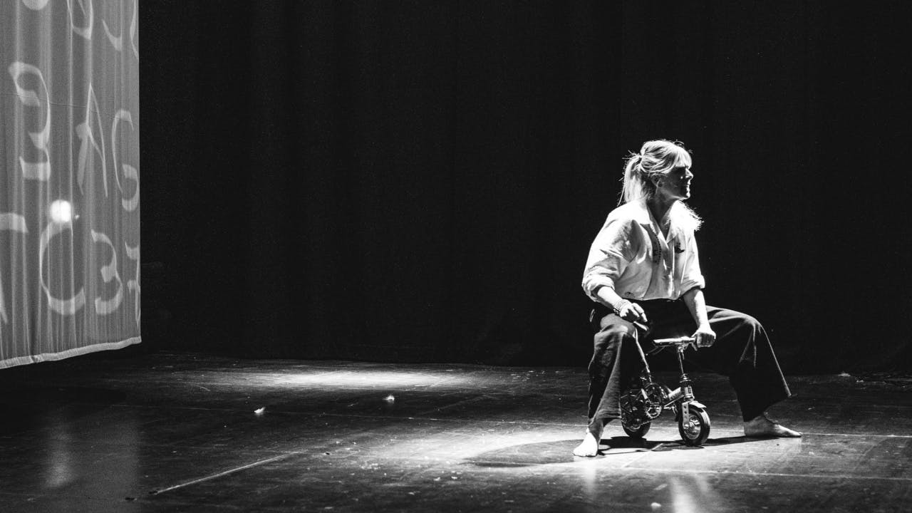 Théâtre Ode à l’émerveillement - KVS BOX - Bruxelles