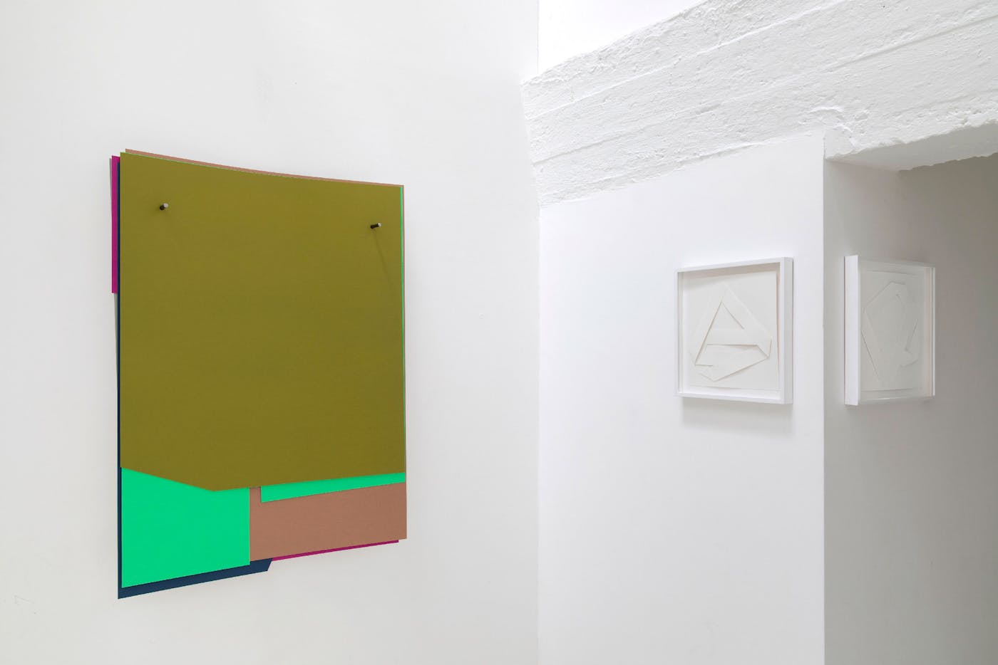 Peaux Fragiles, A collective exhibition