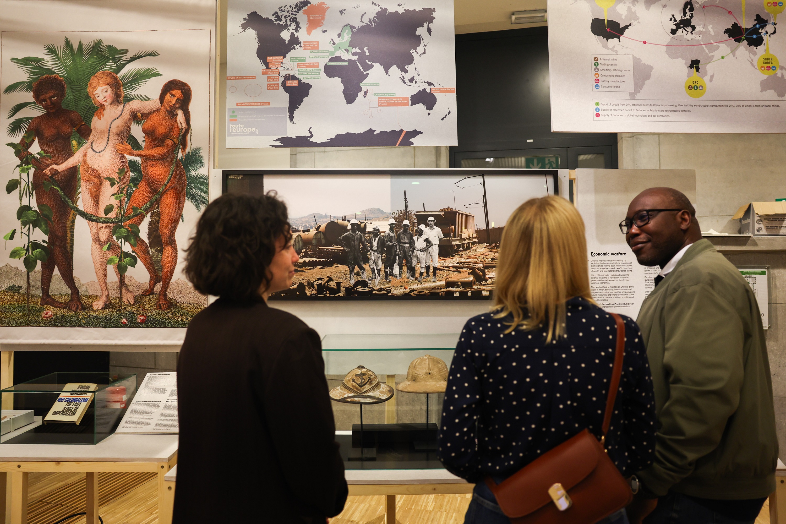 Postcolonial ? visites guidées pour un public intergénérationnel